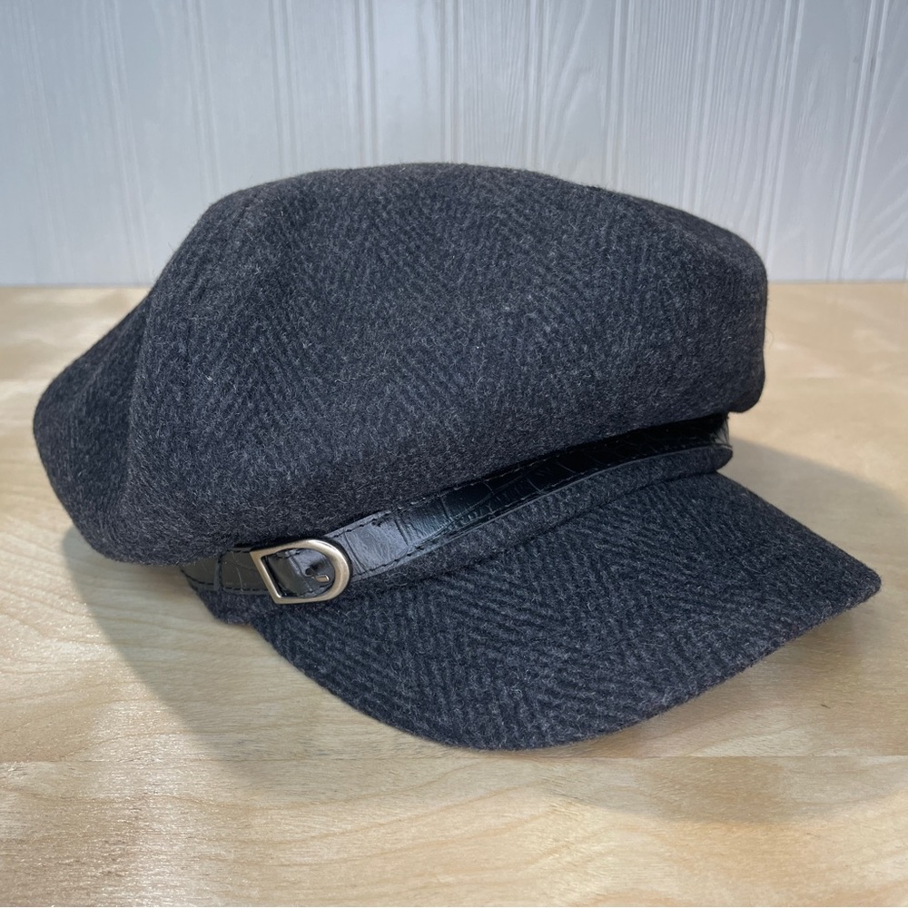 Nine West Gray Wool Herringbone Newsboy Hat with Belt & Buckle Trim